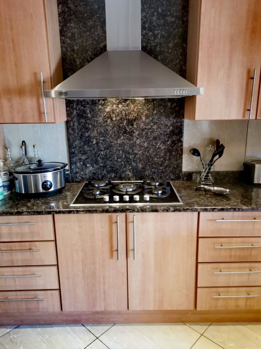 2 Bedroom Property for Sale in Bloemhof North West